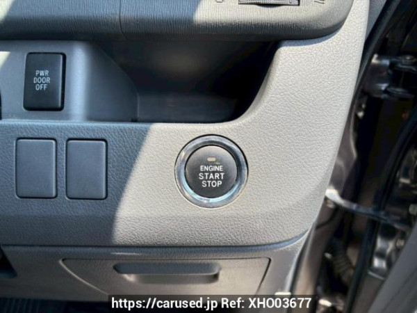 Used 2009 AT toyota noah ZRR70G Image[29]