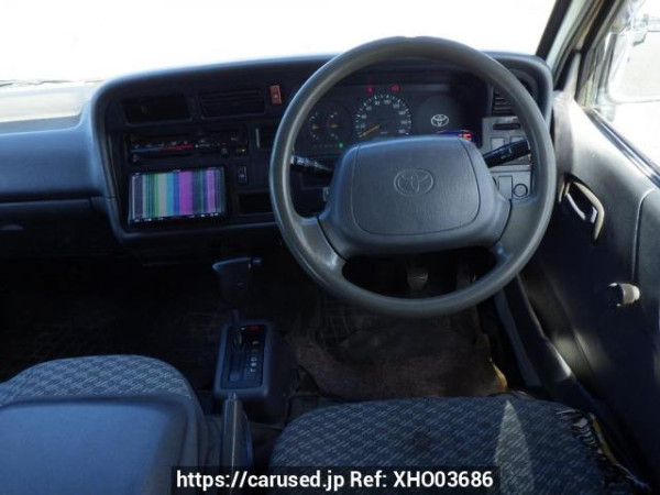 Used 2004 AT toyota hiace-van TRH112V Image[18]