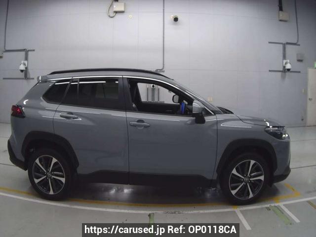 カスロス File:Toyota Corolla Cross (ZXG10), Z, Japan, 2022, rear.jpg