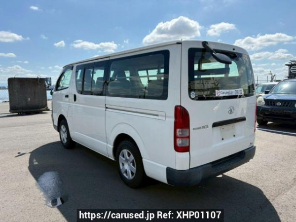 Used 2005 AT toyota regiusace-van KDH205V Image[4]