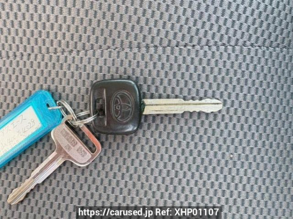 Used 2005 AT toyota regiusace-van KDH205V Image[27]