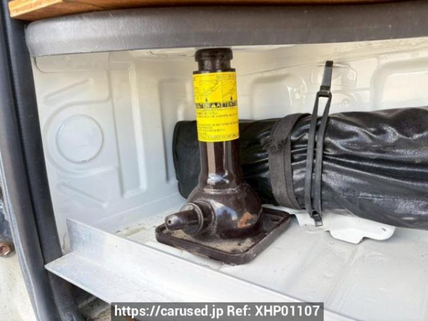 Used 2005 AT toyota regiusace-van KDH205V Image[42]