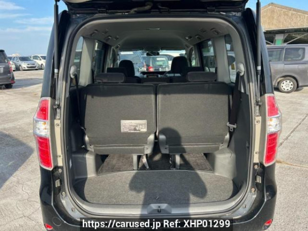 Used 2009 AT toyota noah ZRR70G Image[8]