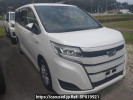 Toyota Noah ZWR80G