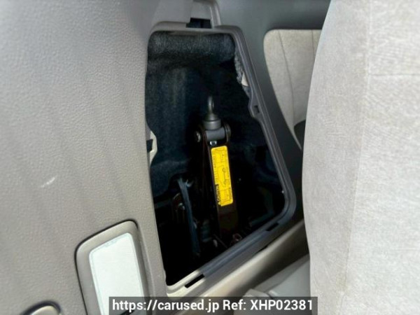 Used 2002 AT toyota alphard ANH10W Image[47]