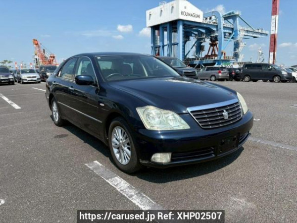 Used 2004 AT toyota crown GRS180 Image[0]