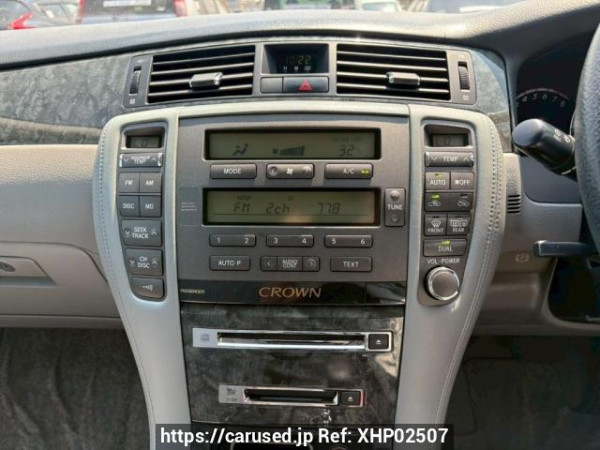 Used 2004 AT toyota crown GRS180 Image[23]