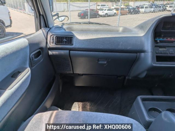 Used 2004 AT toyota hiace-van TRH112V Image[20]