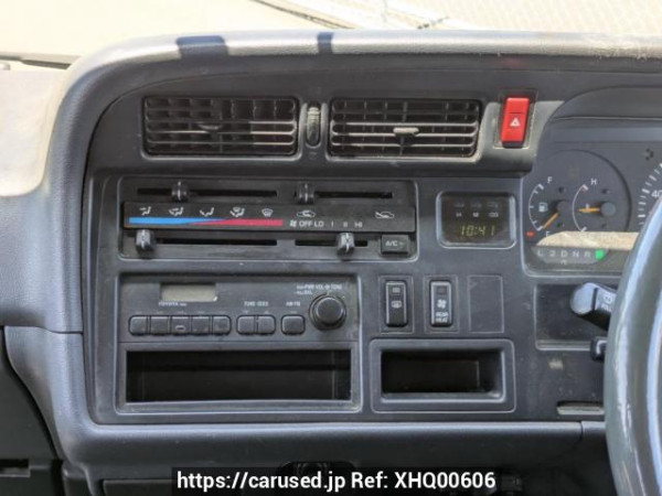 Used 2004 AT toyota hiace-van TRH112V Image[22]