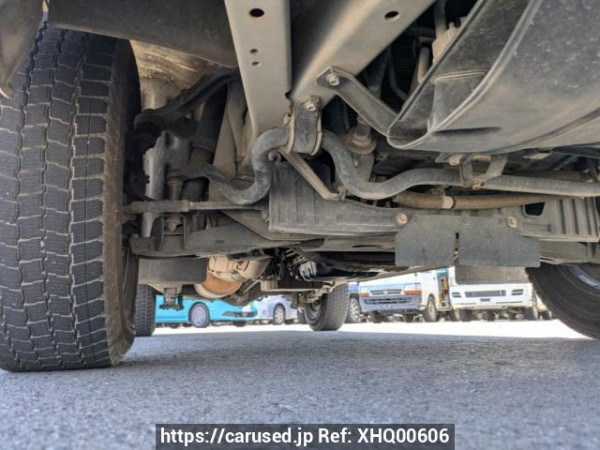 Used 2004 AT toyota hiace-van TRH112V Image[37]