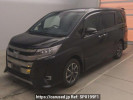 Toyota Noah ZRR80W