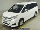 Toyota Noah ZRR85G