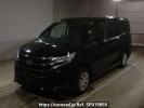 Toyota Noah ZRR80G