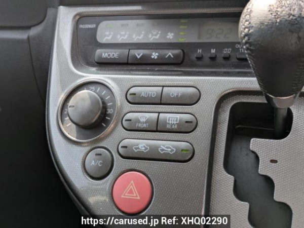 Used 2005 AT toyota wish ZNE10G Image[28]