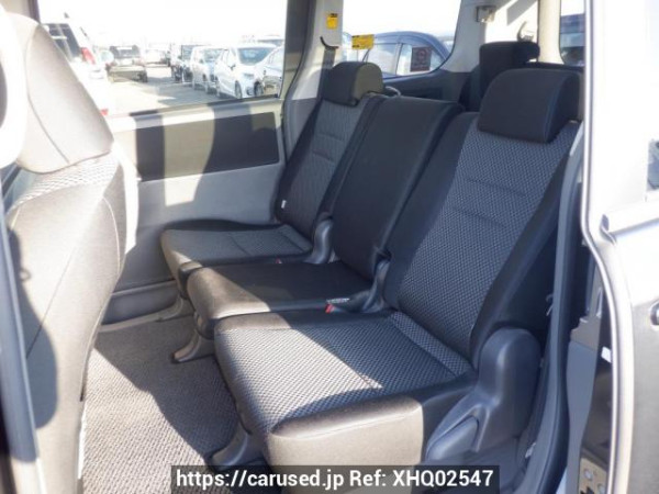 Used 2009 AT toyota noah ZRR70W Image[16]