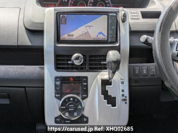 Used 2010 AT toyota voxy ZRR70W Image[19]