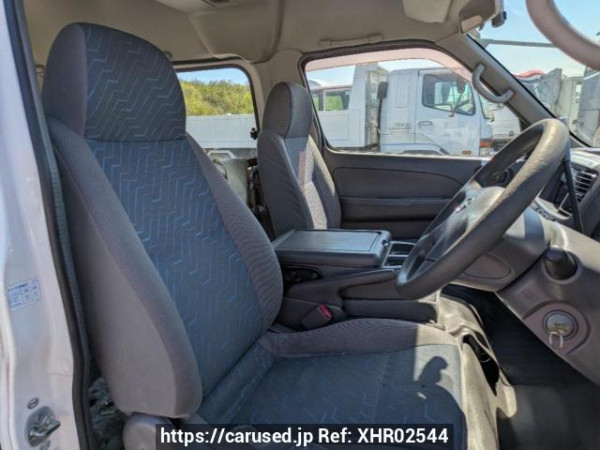 Used 2004 AT nissan caravan-van DWGE25 Image[12]