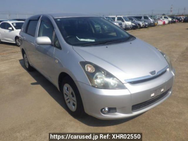 Used 2005 AT toyota wish ANE10G Image[0]