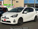 Toyota Aqua DAA-NHP10