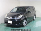 Toyota Isis ZGM11W