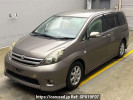 Toyota Isis ZGM10W