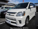 Toyota Noah AZR65G