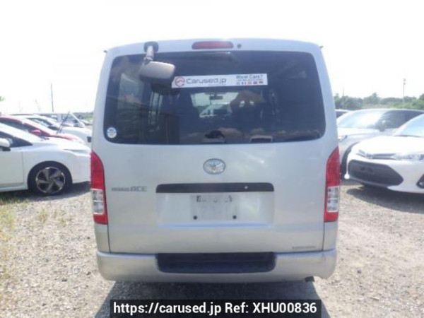 Used 2006 AT toyota regiusace-van KDH200V Image[5]