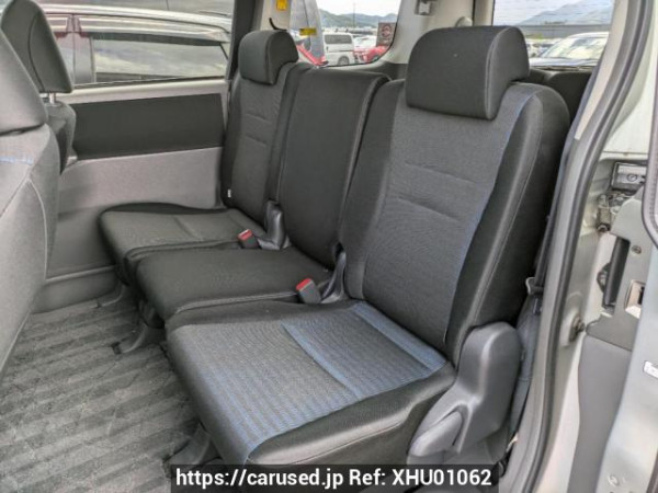 Used 2008 AT toyota voxy ZRR70W Image[11]