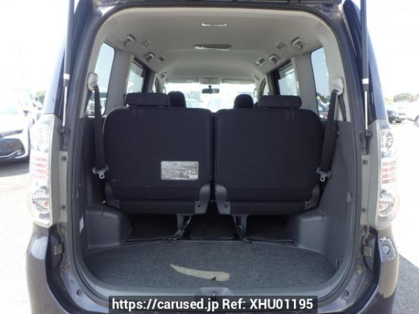 Used 2008 AT toyota voxy ZRR70W Image[6]