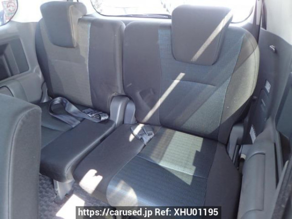 Used 2008 AT toyota voxy ZRR70W Image[13]