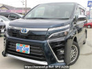 Toyota Voxy ZWR80W