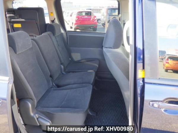 Used 2008 AT toyota noah ZRR70G Image[15]