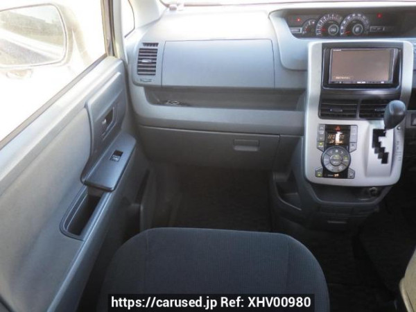 Used 2008 AT toyota noah ZRR70G Image[19]