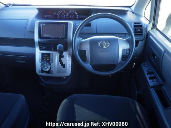 Used 2008 AT toyota noah ZRR70G Image[20]