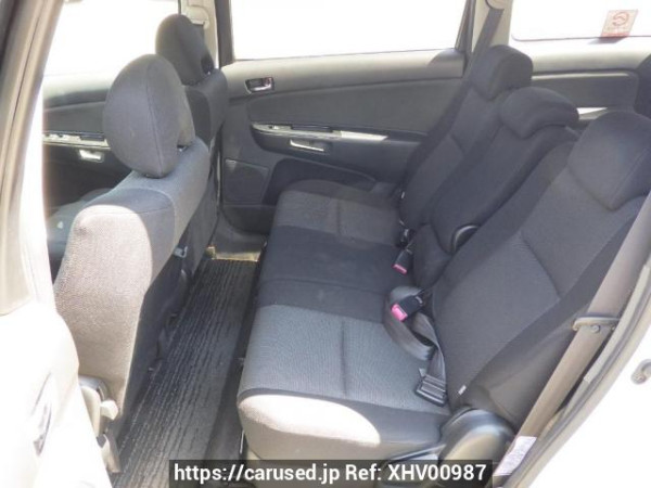 Used 2004 AT toyota wish ZNE10G Image[16]