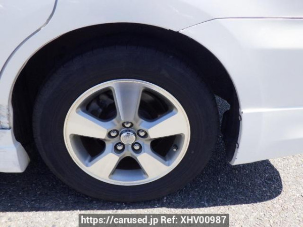 Used 2004 AT toyota wish ZNE10G Image[32]