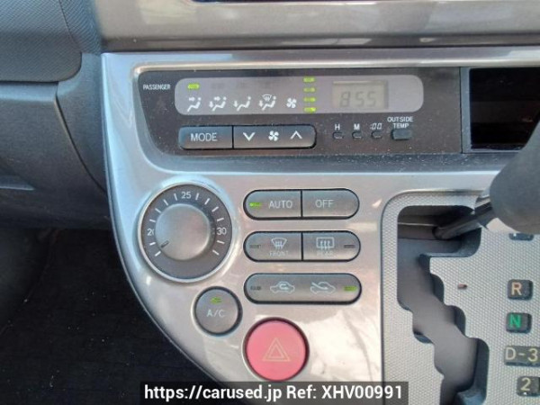 Used 2004 AT toyota wish ZNE10G Image[24]
