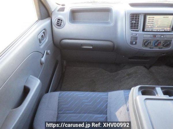 Used 2004 AT nissan caravan-van CWGE25 Image[17]