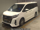 Toyota Noah ZWR80W