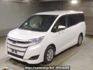 Toyota Noah ZRR80G