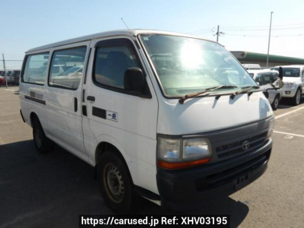 Used 2004 MT toyota regiusace-van TRH112V Image[0]