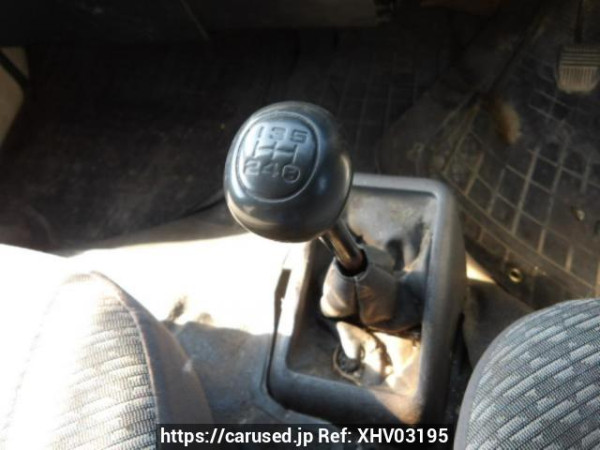 Used 2004 MT toyota regiusace-van TRH112V Image[17]