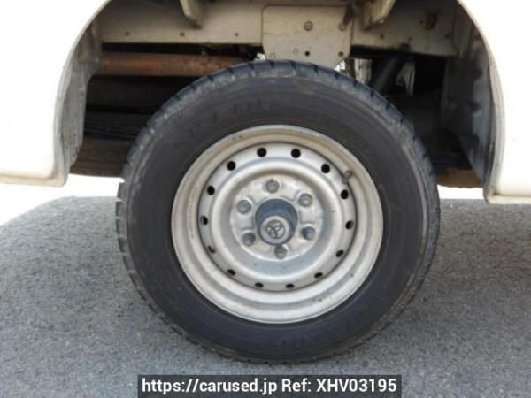 Used 2004 MT toyota regiusace-van TRH112V Image[20]