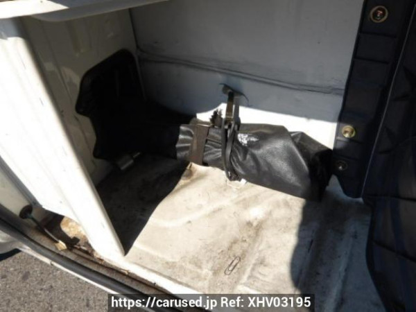 Used 2004 MT toyota regiusace-van TRH112V Image[35]