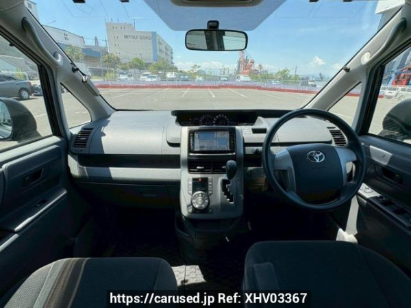 Used 2009 AT toyota noah ZRR70G Image[18]