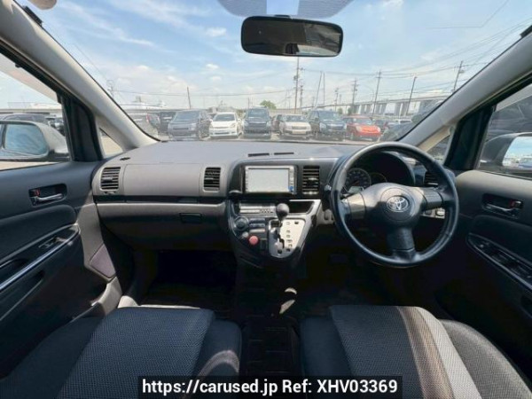 Used 2003 AT toyota wish ZNE10G Image[17]