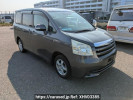 Toyota Noah ZRR75G