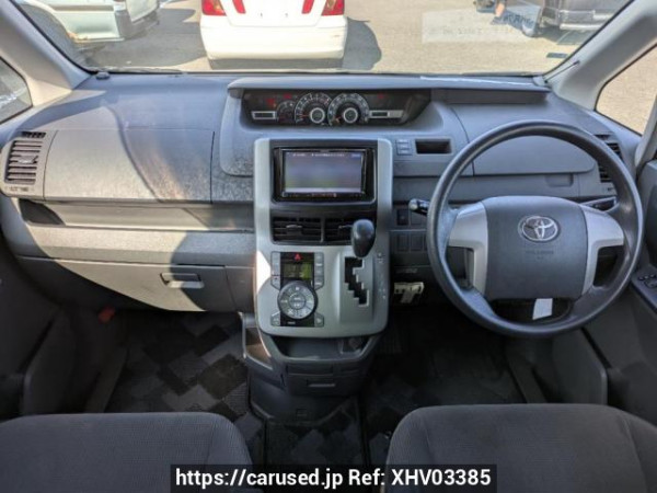 Used 2007 AT toyota noah ZRR75G Image[16]