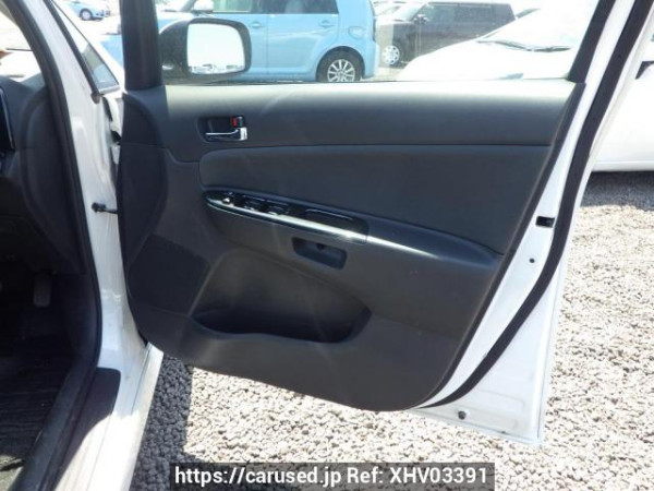 Used 2004 AT toyota wish ZNE10G Image[19]