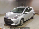 Toyota Aqua NHP10